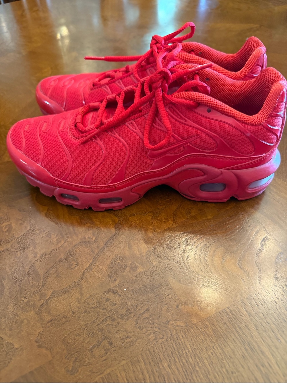Nike Women’s youth size 5.5 Red Athletic Sneakers